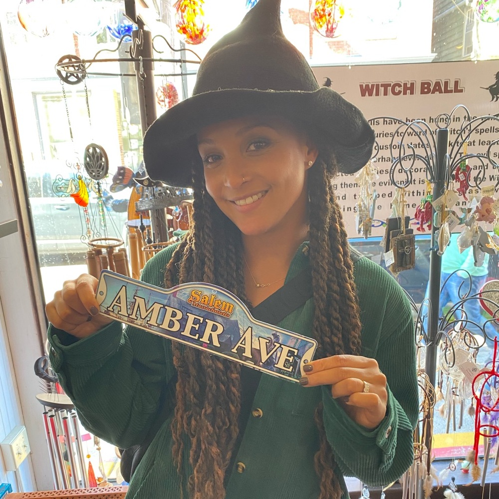 Meet your Posher, Amber